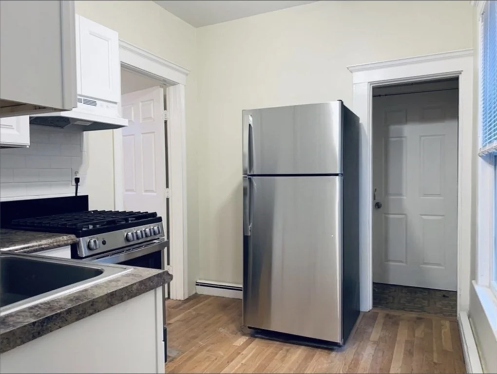 1 bed, 1 bath apartment for rent at 234 Pearl St Unit Apt 1, East Somerville — photo 2 of 8