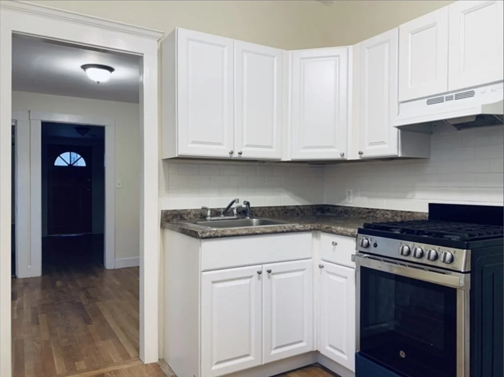 1 bed, 1 bath apartment for rent at 234 Pearl St Unit Apt 1, East Somerville