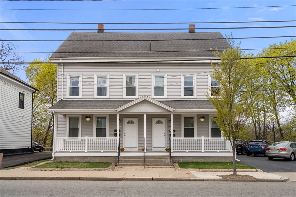 3 bed, 1 bath apartment for rent at 234 River St Unit 2, Waltham