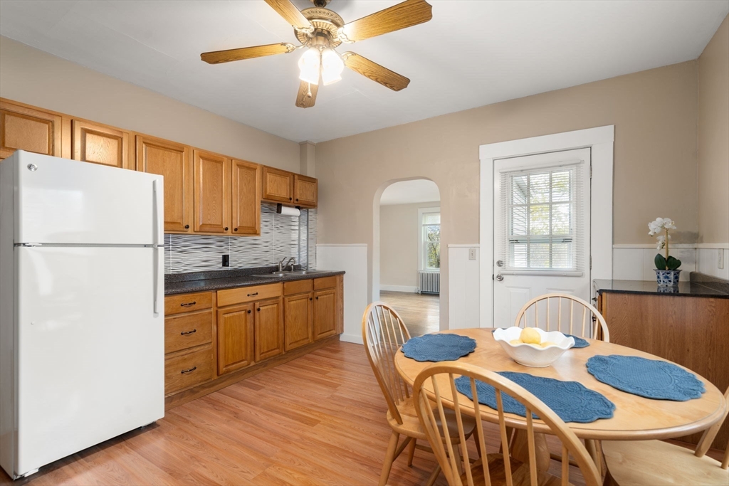 3 bed, 1 bath apartment for rent at 234 River St Unit 2, Waltham — photo 4 of 19