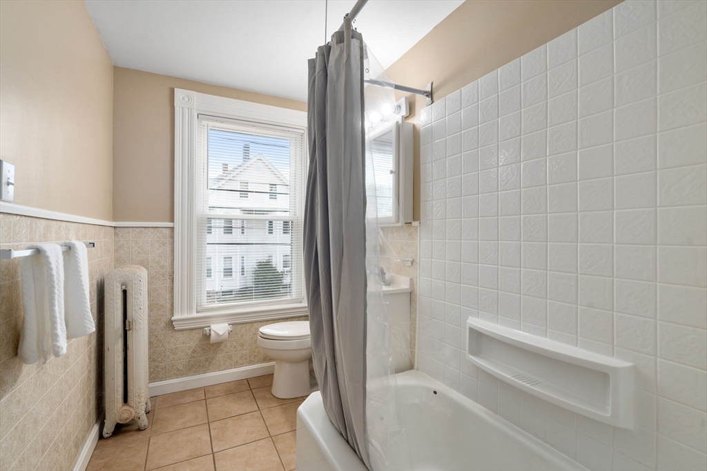 3 bed, 1 bath apartment for rent at 234 River St Unit 2, Waltham — photo 17 of 19