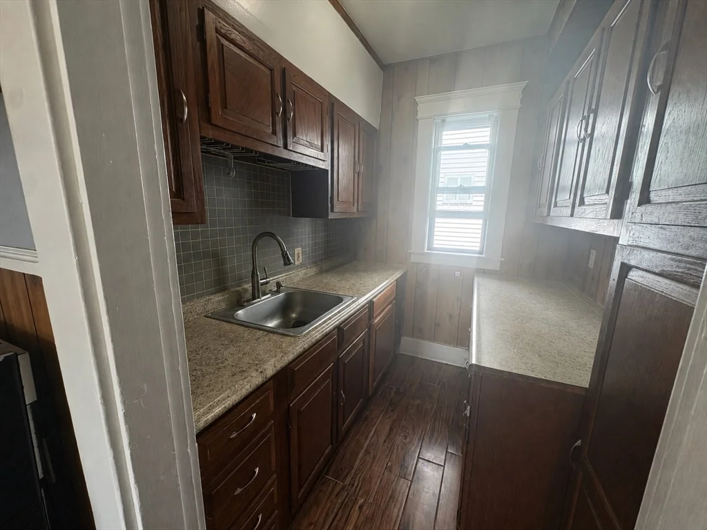3 bed, 1 bath apartment for rent at 234 W 6th St Unit 1, Highlands — photo 16 of 25