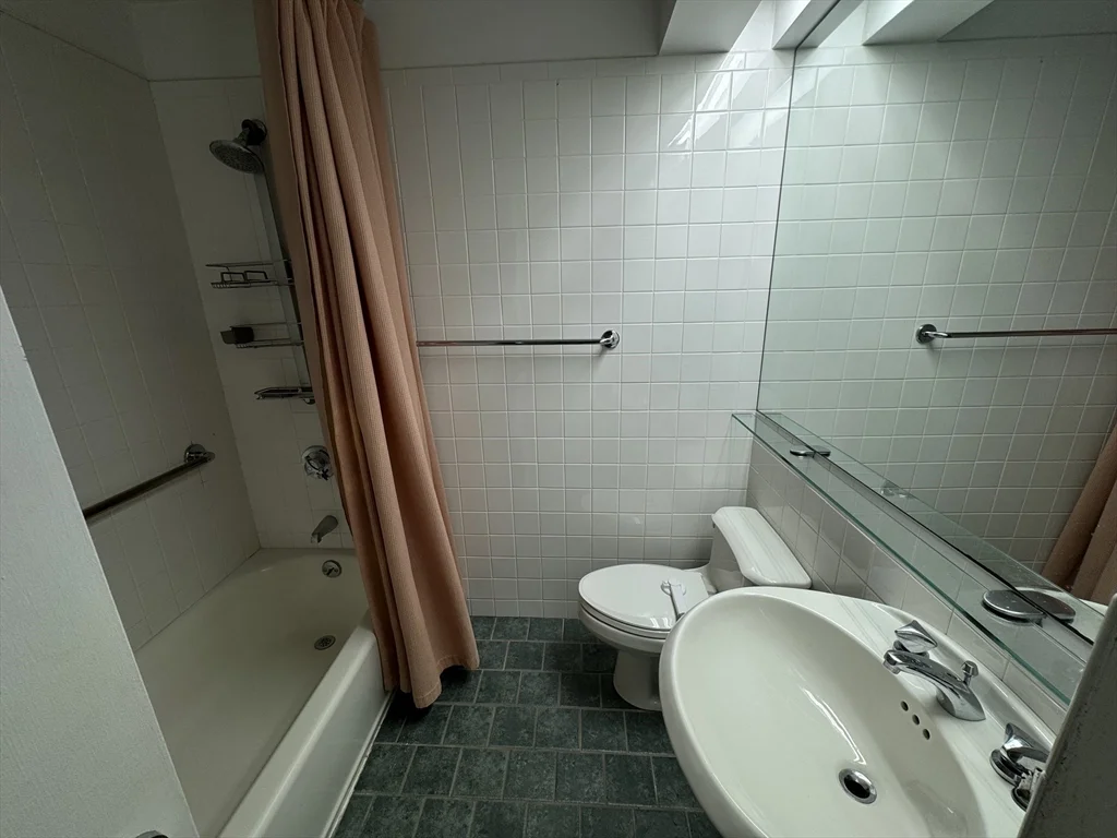 3 bed, 2 bath apartment for rent at 234 W Canton Unit 1, South End — photo 11 of 16