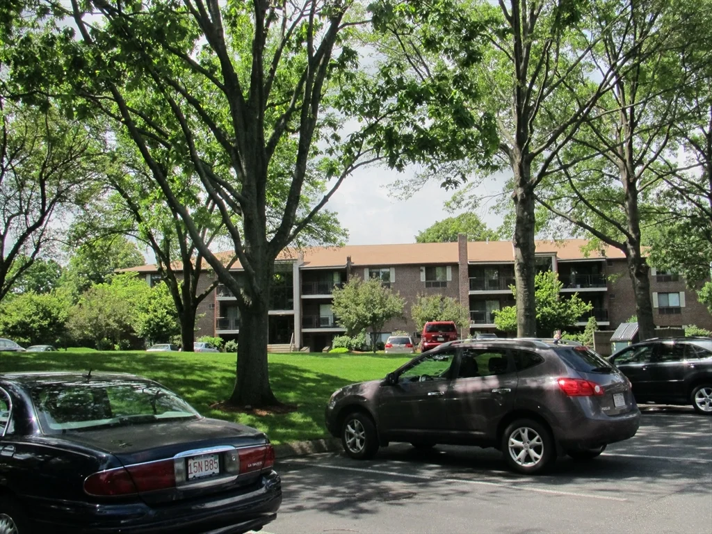2 bed, 1 bath apartment for rent at 2340 Commonwealth Ave Unit 2-3, Newton — photo 10 of 10
