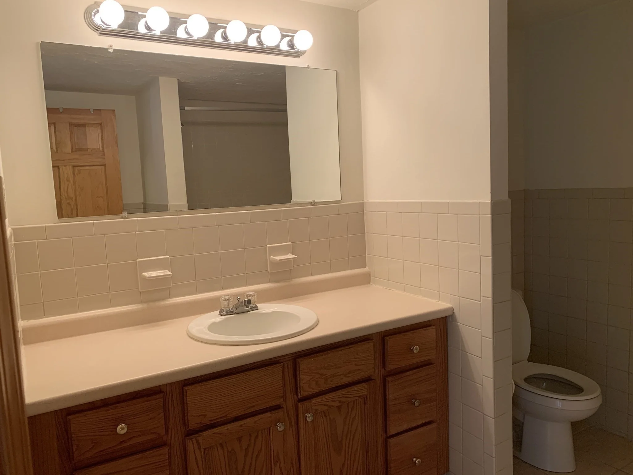 2 bed, 1 bath apartment for rent at 2340 Commonwealth Ave Unit 2-4, Auburndale — photo 9 of 10