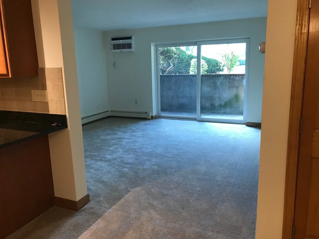 1 bed, 1 bath apartment for rent at 2344 Commonwealth Ave Unit 1-3, Newton — photo 4 of 9