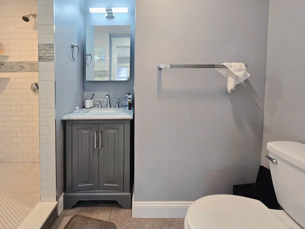 4 bed, 2 bath apartment for rent at 235-237 Chestnut Hill Ave Unit 1, Brighton — photo 16 of 20
