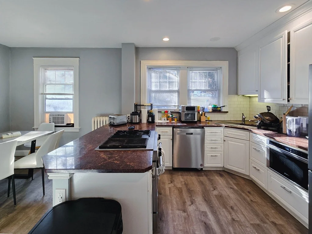 4 bed, 2 bath apartment for rent at 235-237 Chestnut Hill Ave Unit 1, Brighton — photo 4 of 20