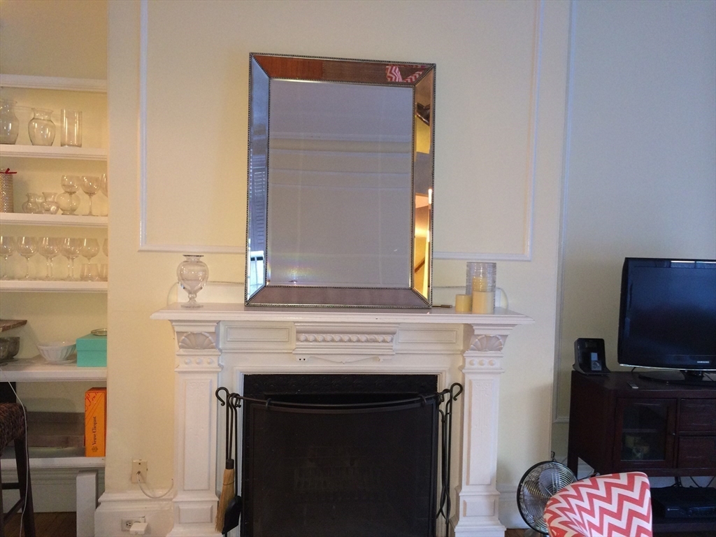 1 bed, 1 bath apartment for rent at 235 Beacon St Unit 3, Back Bay — photo 7 of 12