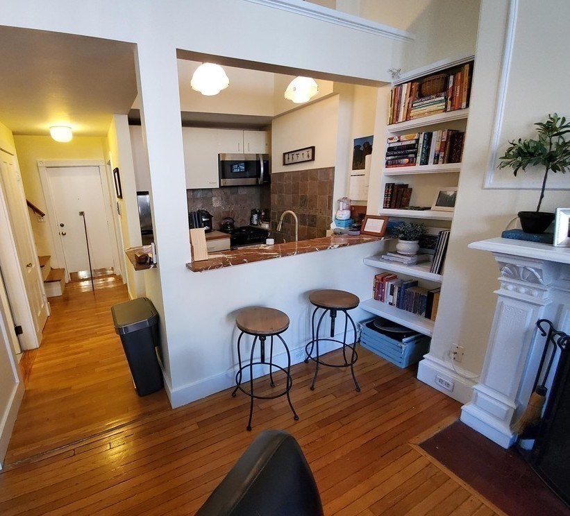 1 bed, 1 bath apartment for rent at 235 Beacon St Unit 3, Back Bay — photo 5 of 12