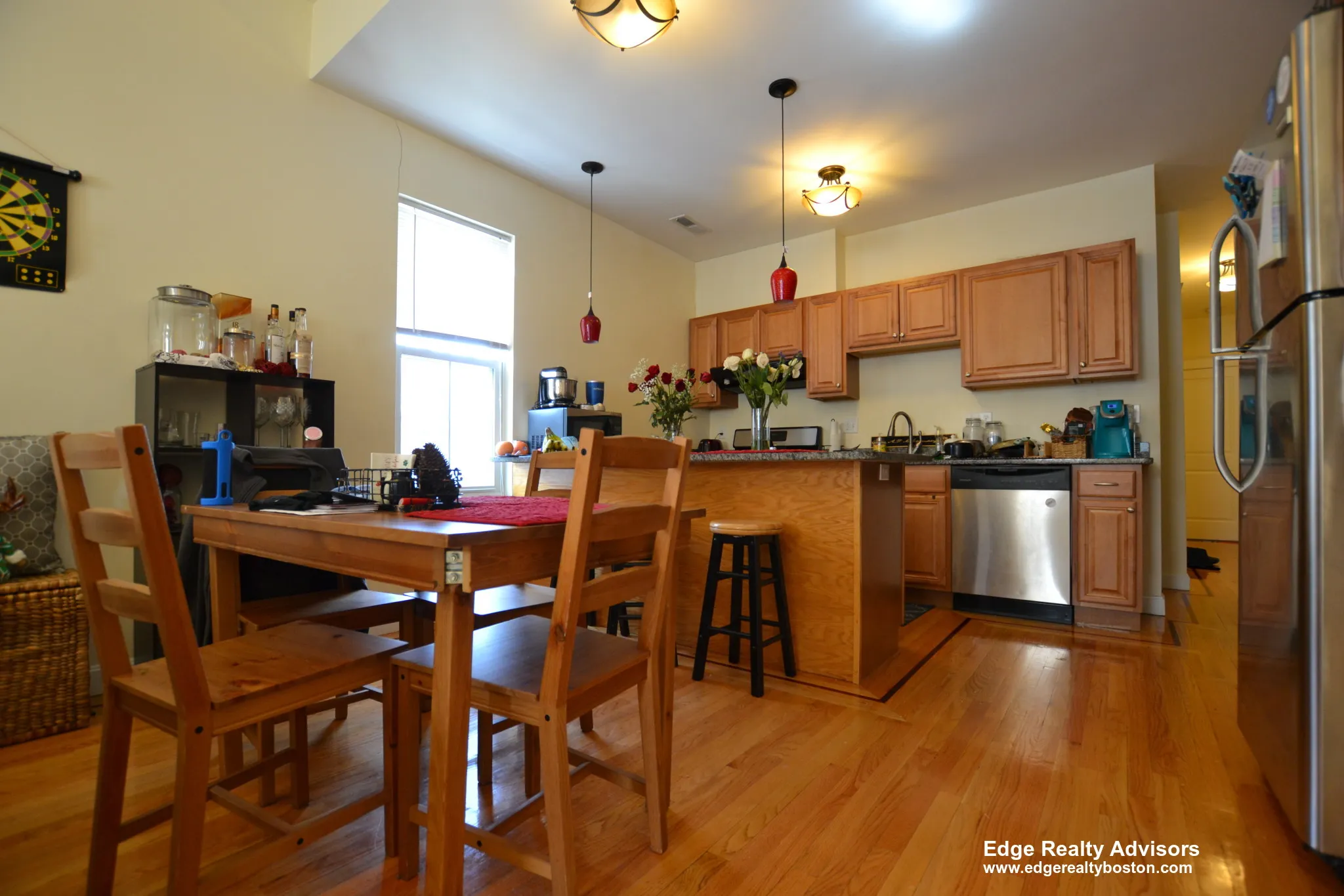 3 bed, 2 bath apartment for rent at 235 Boylston St Unit 3, Boylston Street — photo 3 of 7