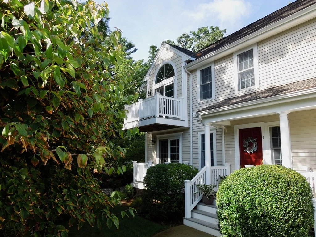 2 bed, 1 bath apartment for rent at 235 Carver Rd Unit 1, Plymouth