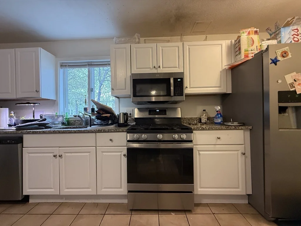 3 bed, 2 bath apartment for rent at 235 Charles St Unit 1, East Cambridge — photo 2 of 16