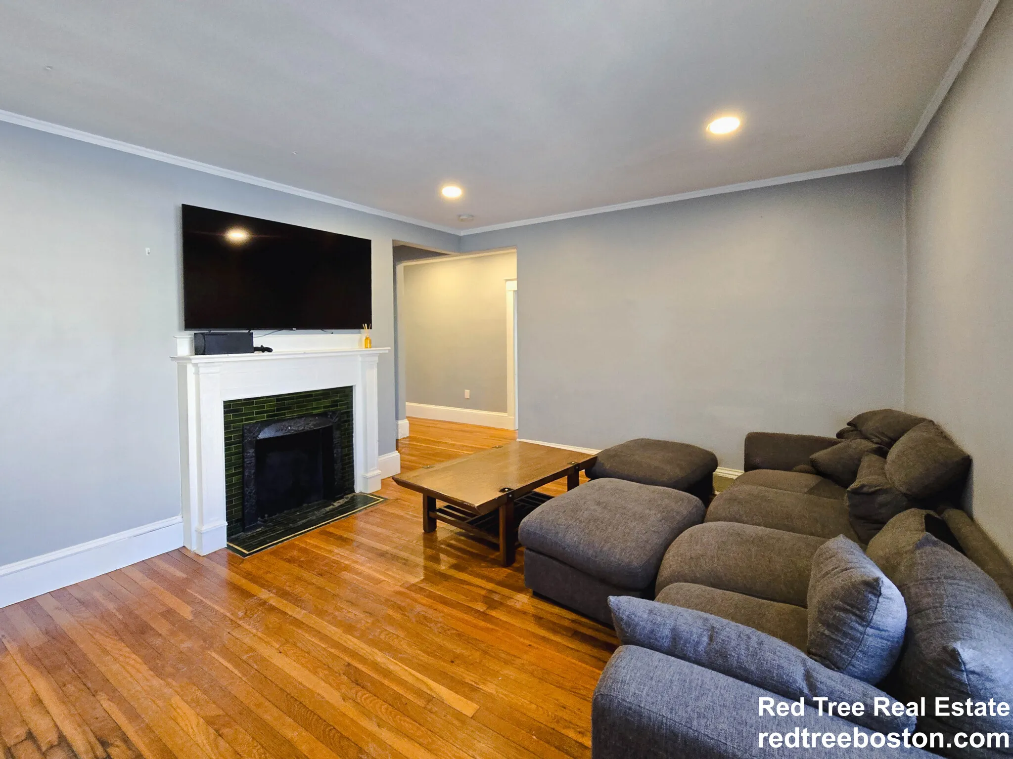 4 bed, 2 bath apartment for rent at 235 Chestnut Hill Ave Unit 1, Brighton — photo 2 of 17