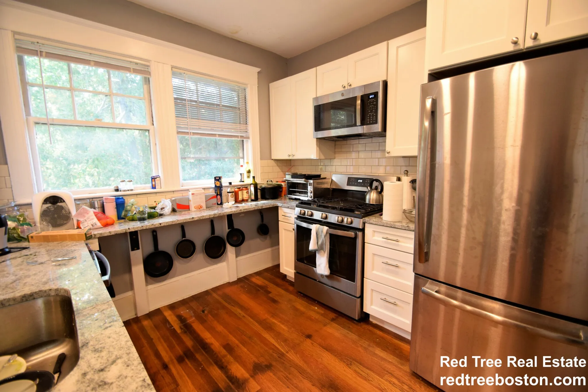 4 bed, 2 bath apartment for rent at 235 Chestnut Hill Ave Unit 2, Brighton — photo 5 of 36