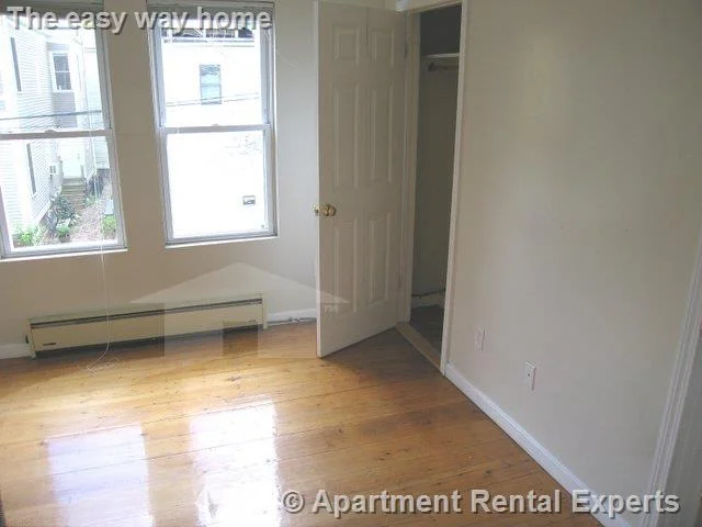 1 bed, 1 bath apartment for rent at 235 Columbia St Unit 4R, Central Square — photo 3 of 5