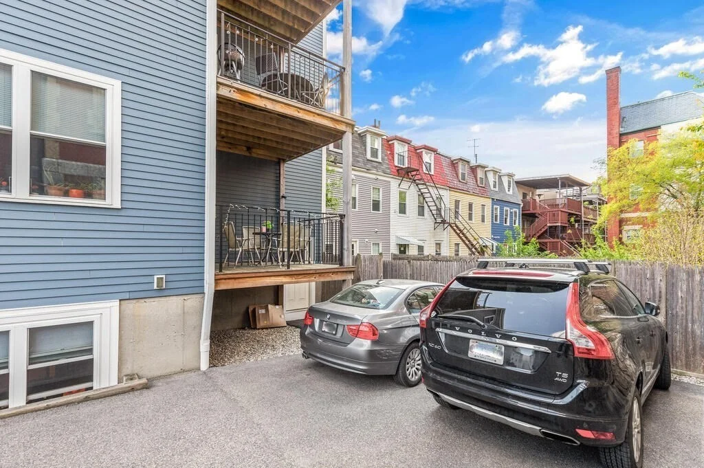 3 bed, 2 bath apartment for rent at 235 Dorchester St Unit 1, South Boston — photo 11 of 12