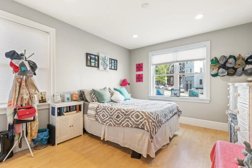 3 bed, 2 bath apartment for rent at 235 Dorchester St Unit 1, South Boston — photo 5 of 12