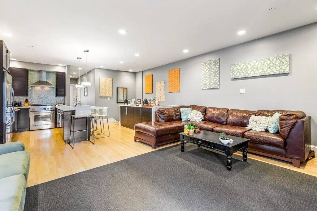 3 bed, 2 bath apartment for rent at 235 Dorchester St Unit 1, South Boston — photo 3 of 12