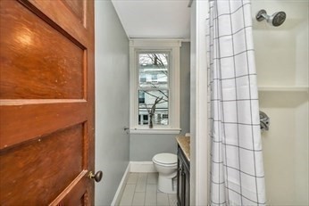 1 bed, 1 bath apartment for rent at 235 Fairmount Ave Unit 2, Hyde Park — photo 13 of 18