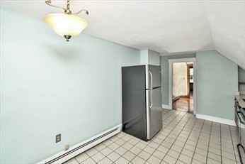 1 bed, 1 bath apartment for rent at 235 Fairmount Ave Unit 2, Hyde Park — photo 10 of 18
