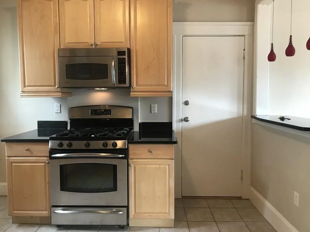 2 bed, 1 bath apartment for rent at 235 Freeman St Unit U-6, Coolidge Corner — photo 5 of 28