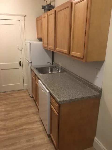 Studio bed, 1 bath apartment for rent at 235 Park Dr Unit 11, Fenway — photo 5 of 7