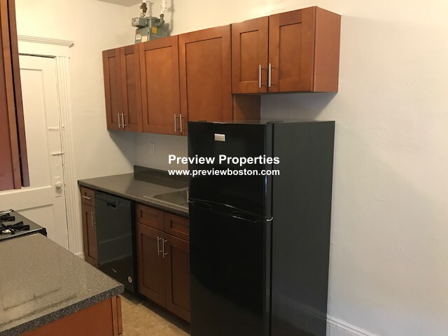 Studio bed, 1 bath apartment for rent at 235 Park Dr Unit 18P, Fenway — photo 6 of 7