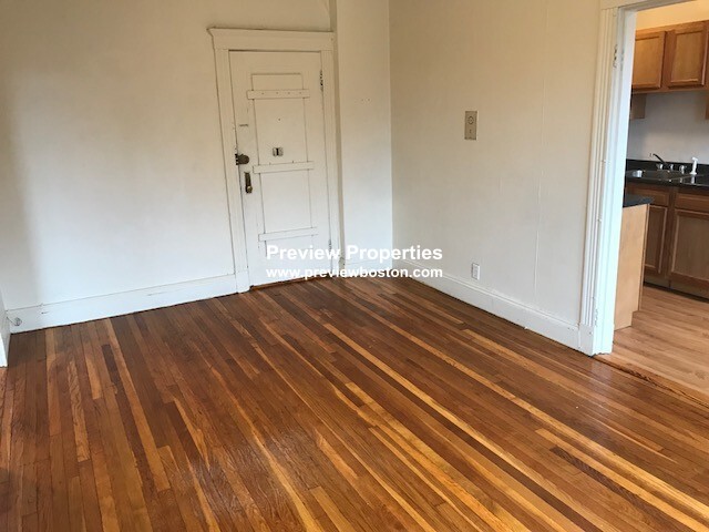 Studio bed, 1 bath apartment for rent at 235 Park Dr Unit 40P, Fenway — photo 3 of 6