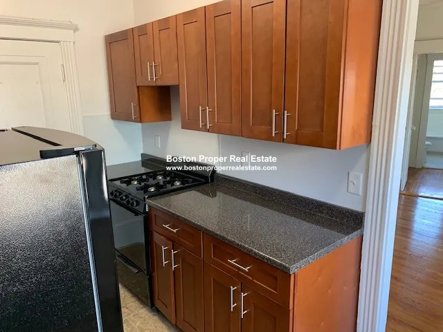 1 bed, 1 bath apartment for rent at 235 Park Dr Unit 8, Fenway — photo 5 of 9