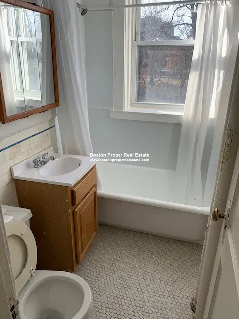 1 bed, 1 bath apartment for rent at 235 Park Dr Unit 8, Fenway — photo 7 of 9