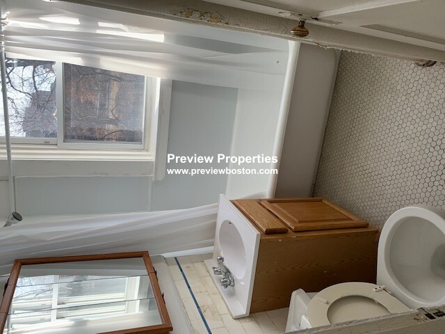 1 bed, 1 bath apartment for rent at 235 Park Dr Unit 8P, Fenway — photo 3 of 6