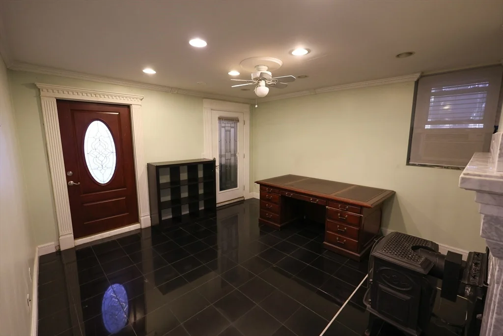 1 bed, 1 bath apartment for rent at 235 Savin Hill Ave Unit 1R, Dorchester — photo 4 of 13