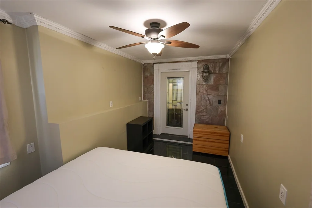 1 bed, 1 bath apartment for rent at 235 Savin Hill Ave Unit 1R, Dorchester — photo 11 of 13