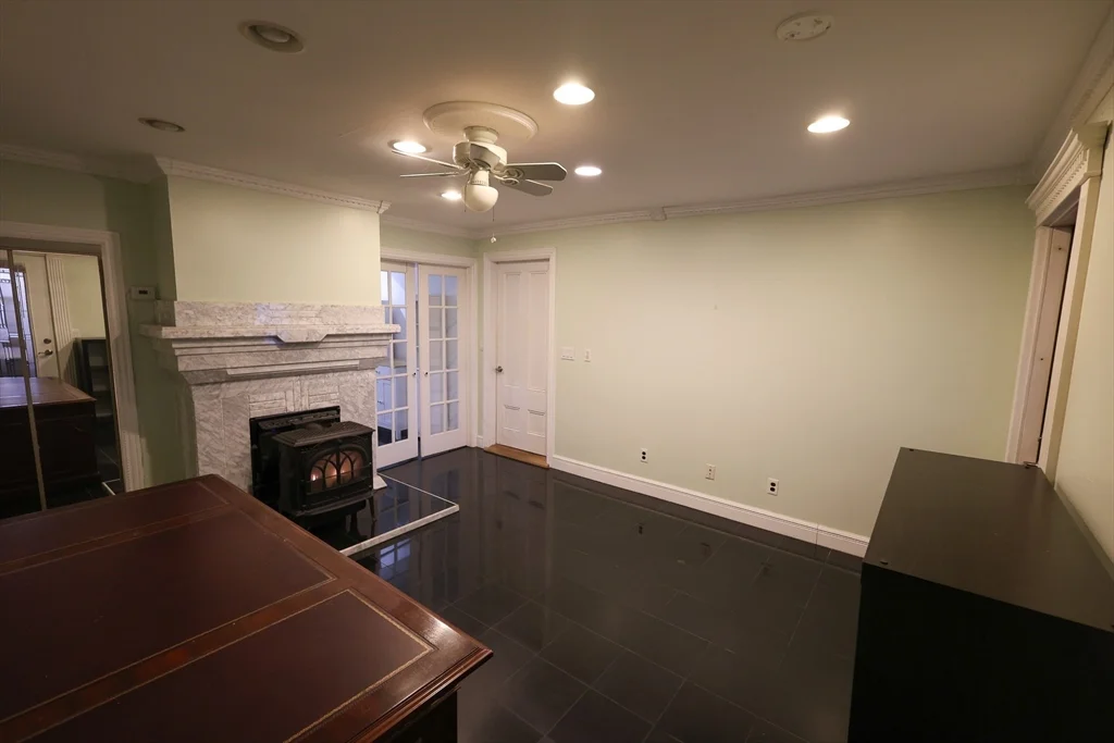 1 bed, 1 bath apartment for rent at 235 Savin Hill Ave Unit 1R, Dorchester — photo 6 of 13