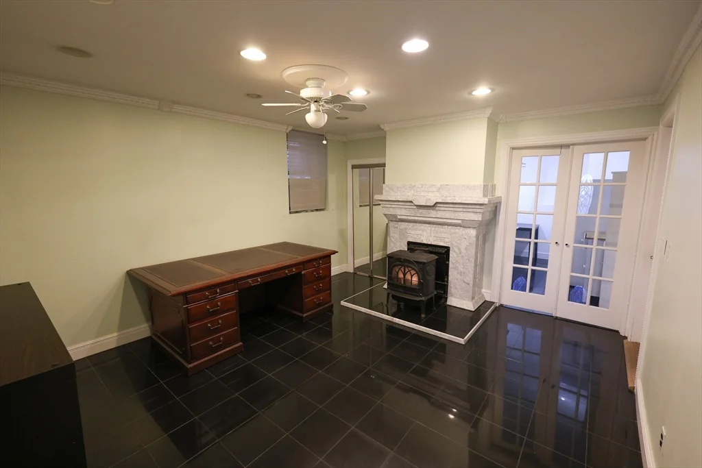 1 bed, 1 bath apartment for rent at 235 Savin Hill Ave Unit 1R, Dorchester — photo 5 of 13