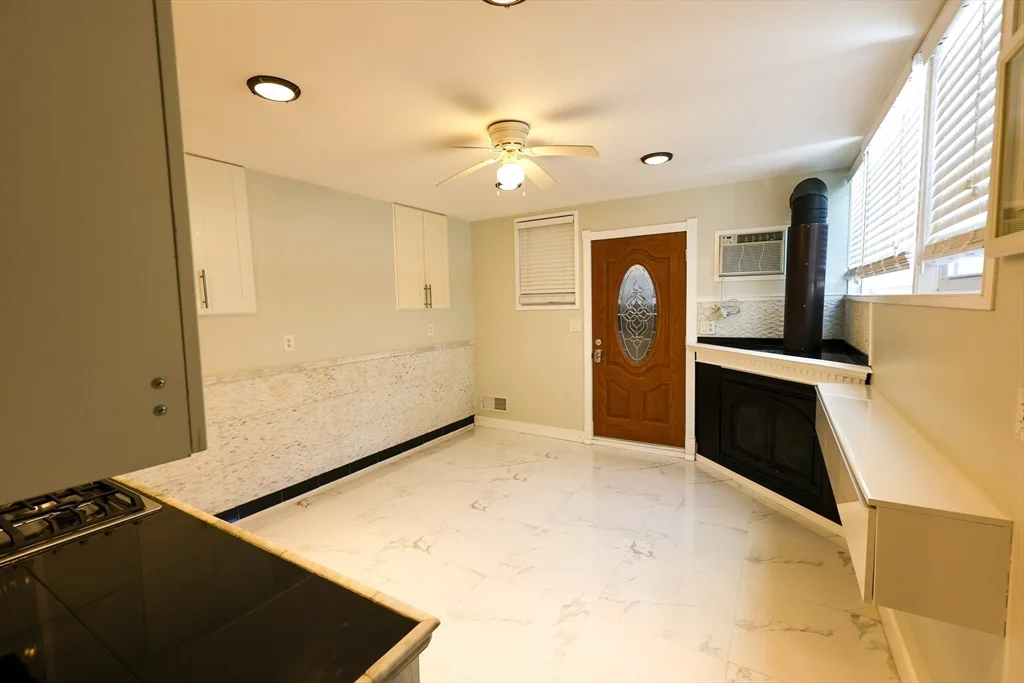 1 bed, 1 bath apartment for rent at 235 Savin Hill Ave Unit FR, Dorchester — photo 2 of 11