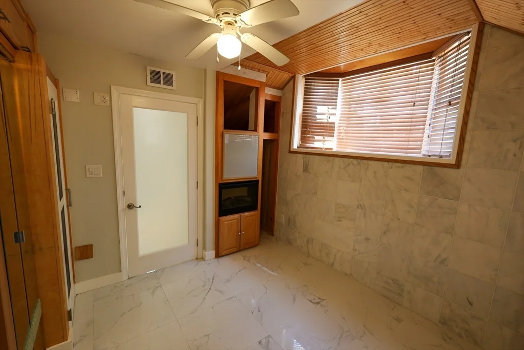 1 bed, 1 bath apartment for rent at 235 Savin Hill Ave Unit FR, Dorchester — photo 8 of 11