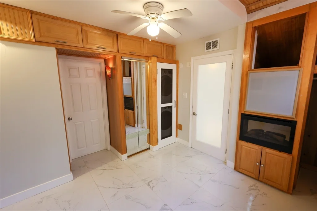 1 bed, 1 bath apartment for rent at 235 Savin Hill Ave Unit FR, Dorchester — photo 5 of 11