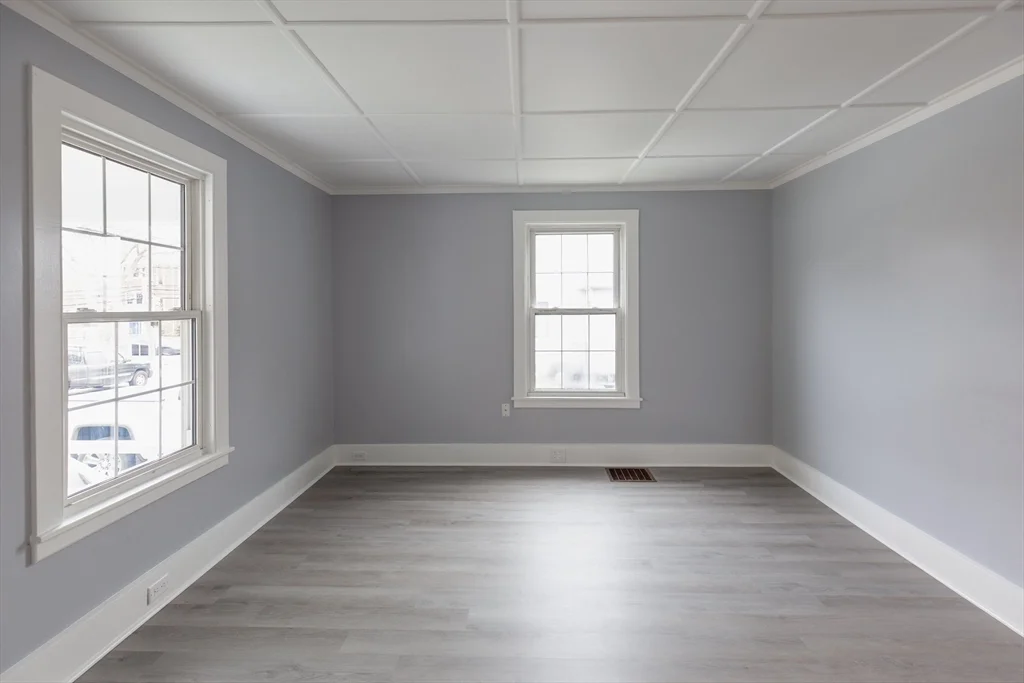 3 bed, 1 bath apartment for rent at 235 Standish Ave, Plymouth — photo 6 of 13