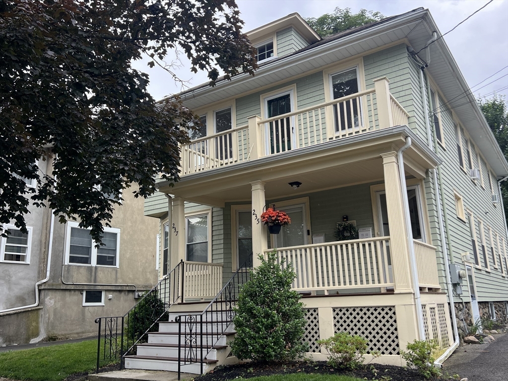 3 bed, 1 bath apartment for rent at 235 White St Unit 2, Belmont — photo 1 of 24