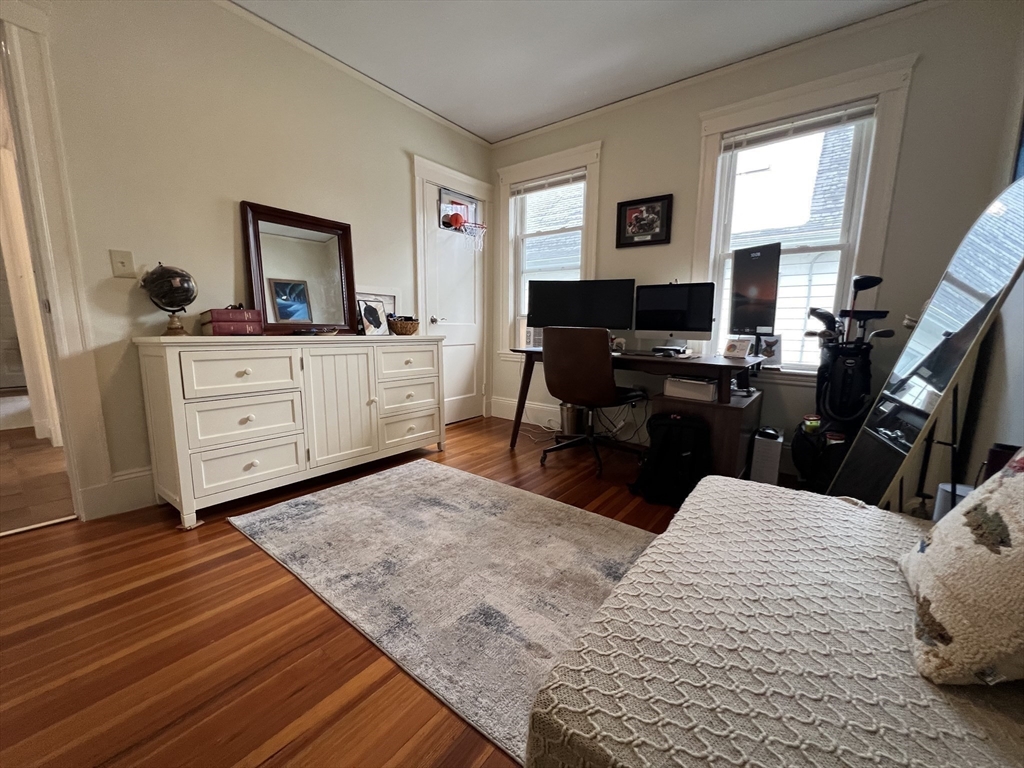 3 bed, 1 bath apartment for rent at 235 White St Unit 2, Belmont — photo 16 of 24