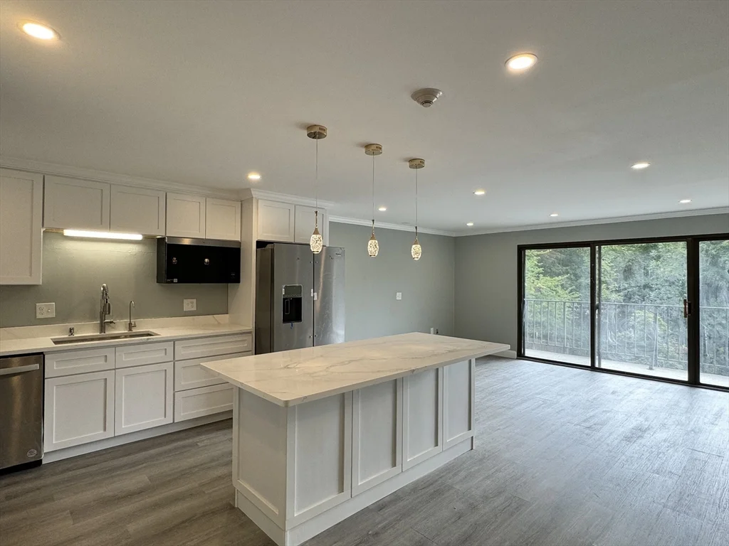 2 bed, 2 bath apartment for rent at 235 Winthrop St Unit 3307, Medford — photo 4 of 11