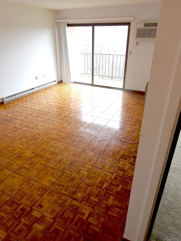 1 bed, 1 bath apartment for rent at 235 Winthrop St Unit 7709, Medford — photo 2 of 15