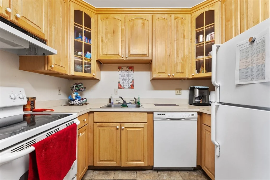 2 bed, 1 bath apartment for rent at 2353 Massachusetts Unit 72, North Cambridge — photo 7 of 16