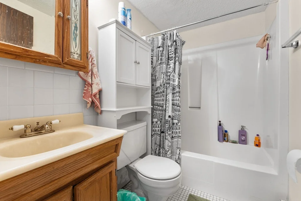 2 bed, 1 bath apartment for rent at 2353 Massachusetts Unit 72, North Cambridge — photo 13 of 16