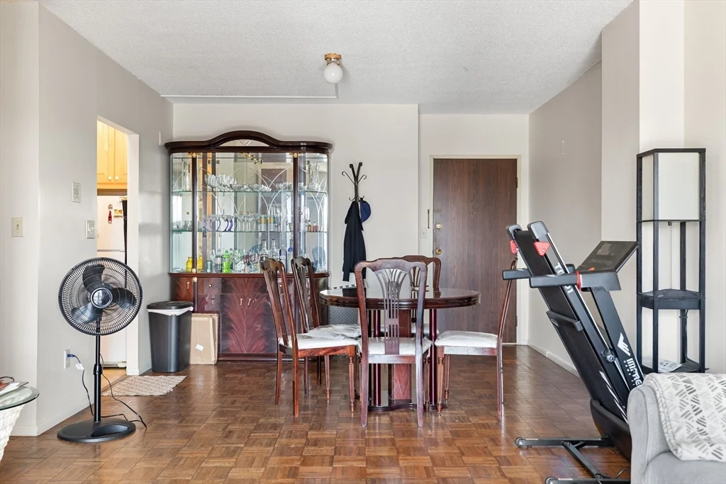 2 bed, 1 bath apartment for rent at 2353 Massachusetts Unit 72, North Cambridge — photo 5 of 16