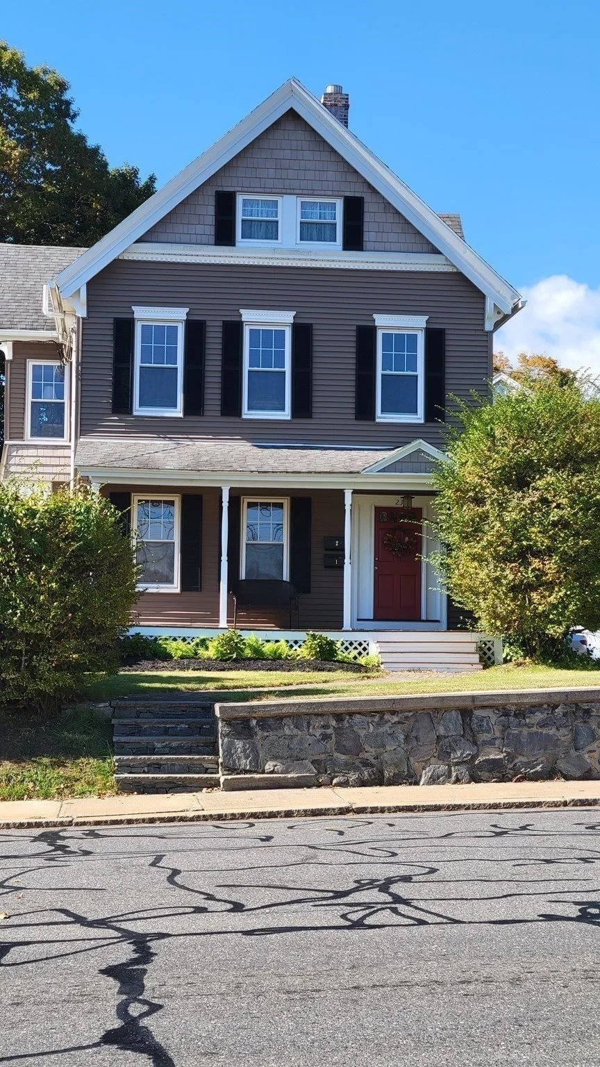 2 bed, 1 bath apartment for rent at 236 Bolton St Unit 1, Marlborough