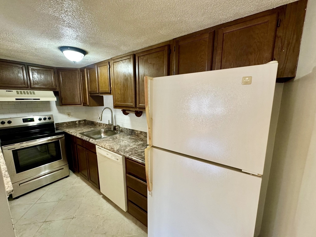 1 bed, 1 bath apartment for rent at 236 Broadway Unit 4, Malden — photo 7 of 17