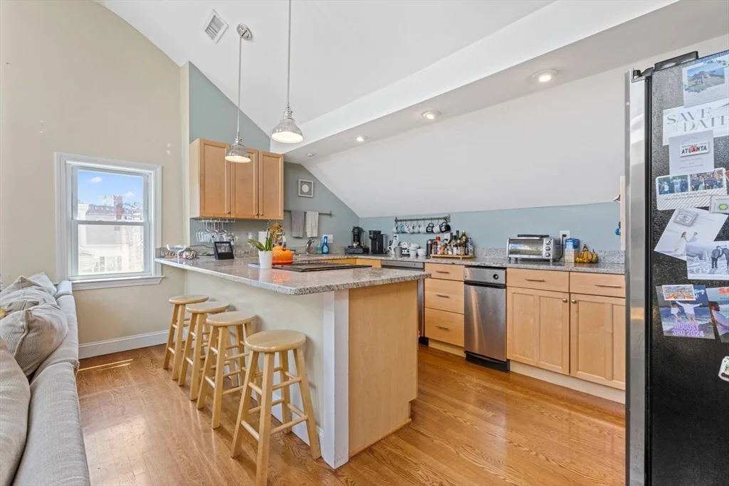 3 bed, 2 bath apartment for rent at 236 Gold St Unit 2, South Boston — photo 2 of 16